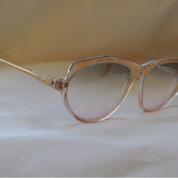 **Original 1980s Cazal Light Pink Acetate Frame w/ Blue & Pink Gradient Lens**
